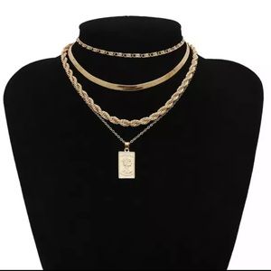 NWT GOLD MULTI LAYER VINTAGE CHAIN CHOKER NECKLACE
